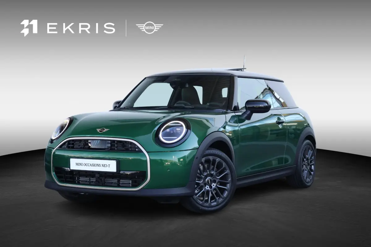1.5 Cooper C Blackyard | Pano-dak | Harman Kardon | Elektrische stoelen met geheugen | Head-up display | Comfortacces | Stoelverwarming