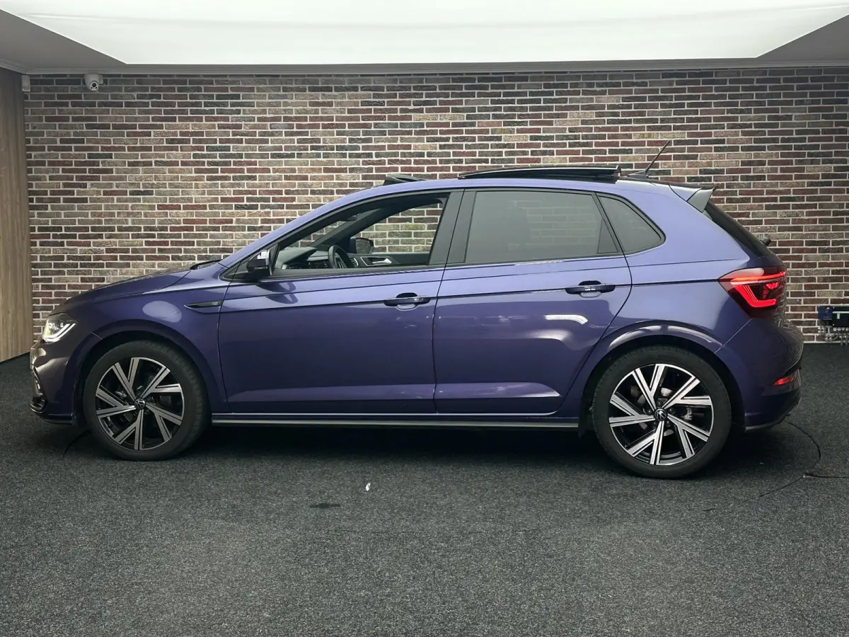 1.0 TSI R-Line Business IQ VIRTUAL PANORAMA DEALER GARANTIE 110PK