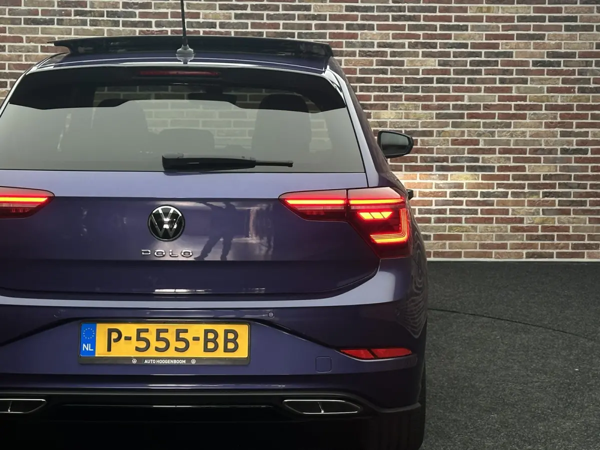 1.0 TSI R-Line Business IQ VIRTUAL PANORAMA DEALER GARANTIE 110PK