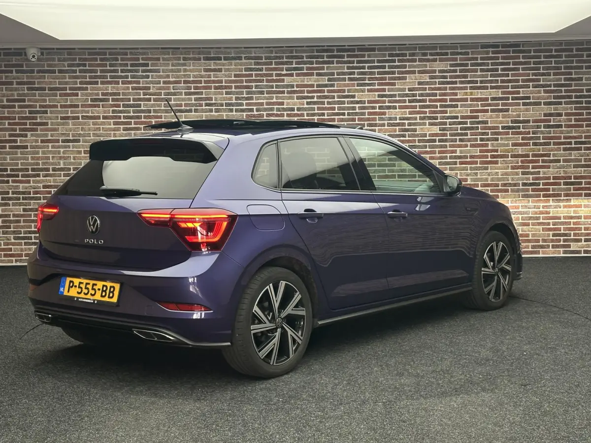 1.0 TSI R-Line Business IQ VIRTUAL PANORAMA DEALER GARANTIE 110PK