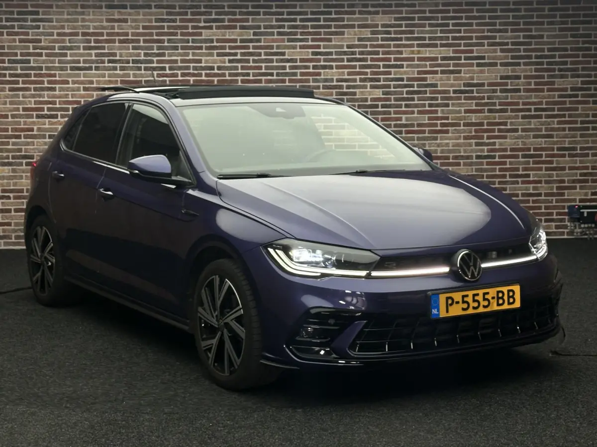 1.0 TSI R-Line Business IQ VIRTUAL PANORAMA DEALER GARANTIE 110PK