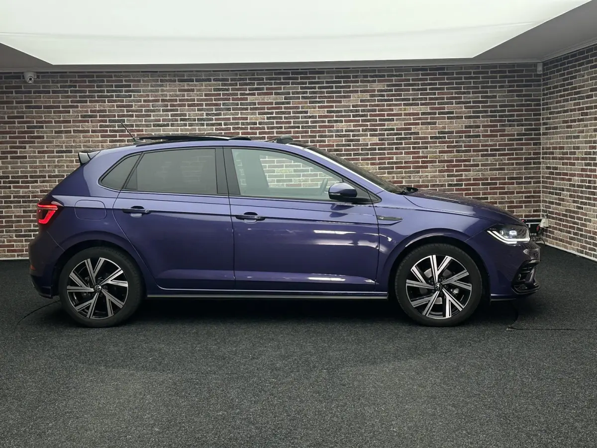 1.0 TSI R-Line Business IQ VIRTUAL PANORAMA DEALER GARANTIE 110PK