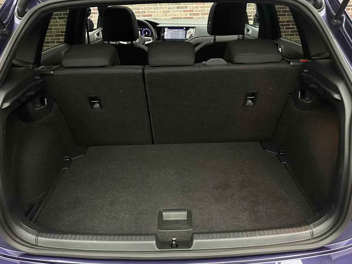 1.0 TSI R-Line Business IQ VIRTUAL PANORAMA DEALER GARANTIE 110PK