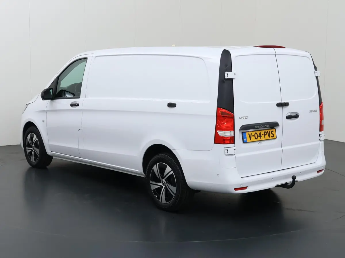 116 CDI L2 Pro | Bumpers in Kleur | Digitale Radio | Spiegelpakket | Klasse 3 Alarmsysteem | Stoelverwarming | Parkeerpakket met Camera | Dodehoekassistent | Comfortstoel Bestuurder | Bijrij