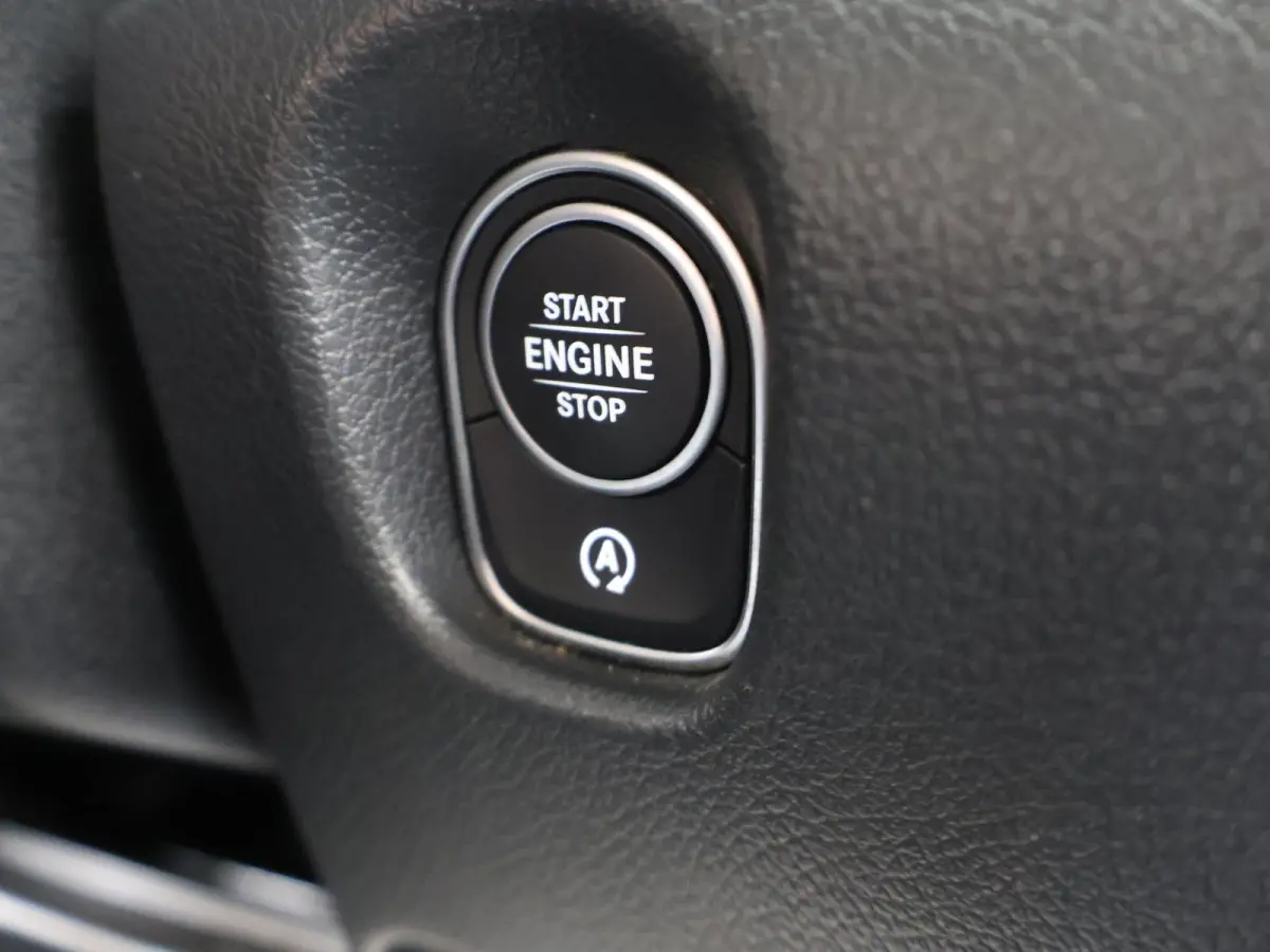 116 CDI L2 Pro | Bumpers in Kleur | Digitale Radio | Spiegelpakket | Klasse 3 Alarmsysteem | Stoelverwarming | Parkeerpakket met Camera | Dodehoekassistent | Comfortstoel Bestuurder | Bijrij