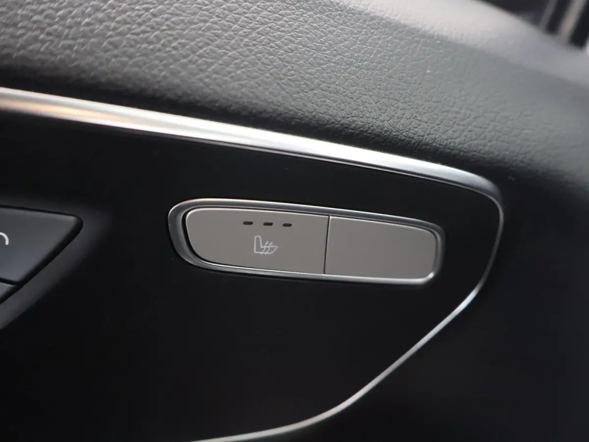 116 CDI L2 Pro | Bumpers in Kleur | Digitale Radio | Spiegelpakket | Klasse 3 Alarmsysteem | Stoelverwarming | Parkeerpakket met Camera | Dodehoekassistent | Comfortstoel Bestuurder | Bijrij
