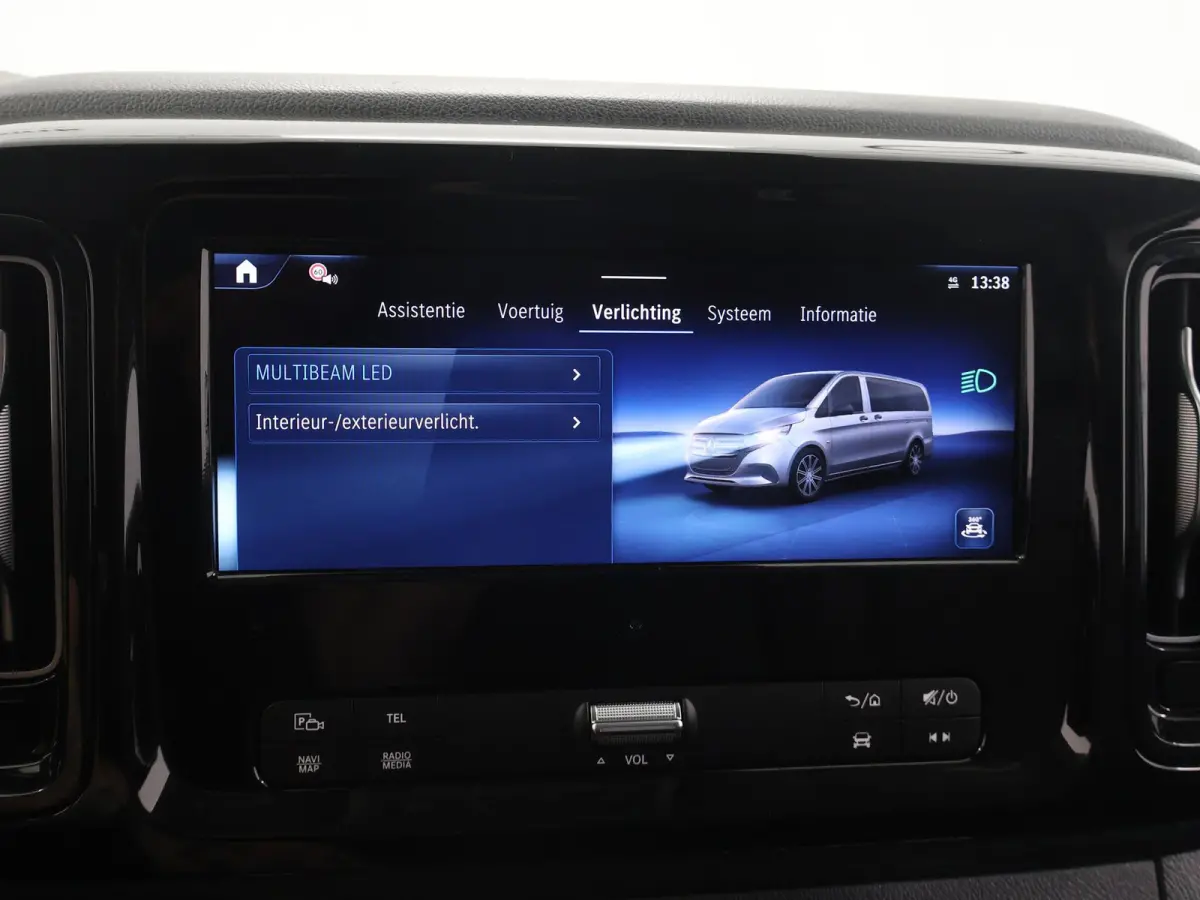 116 CDI L2 Pro | Bumpers in Kleur | Digitale Radio | Spiegelpakket | Klasse 3 Alarmsysteem | Stoelverwarming | Parkeerpakket met Camera | Dodehoekassistent | Comfortstoel Bestuurder | Bijrij