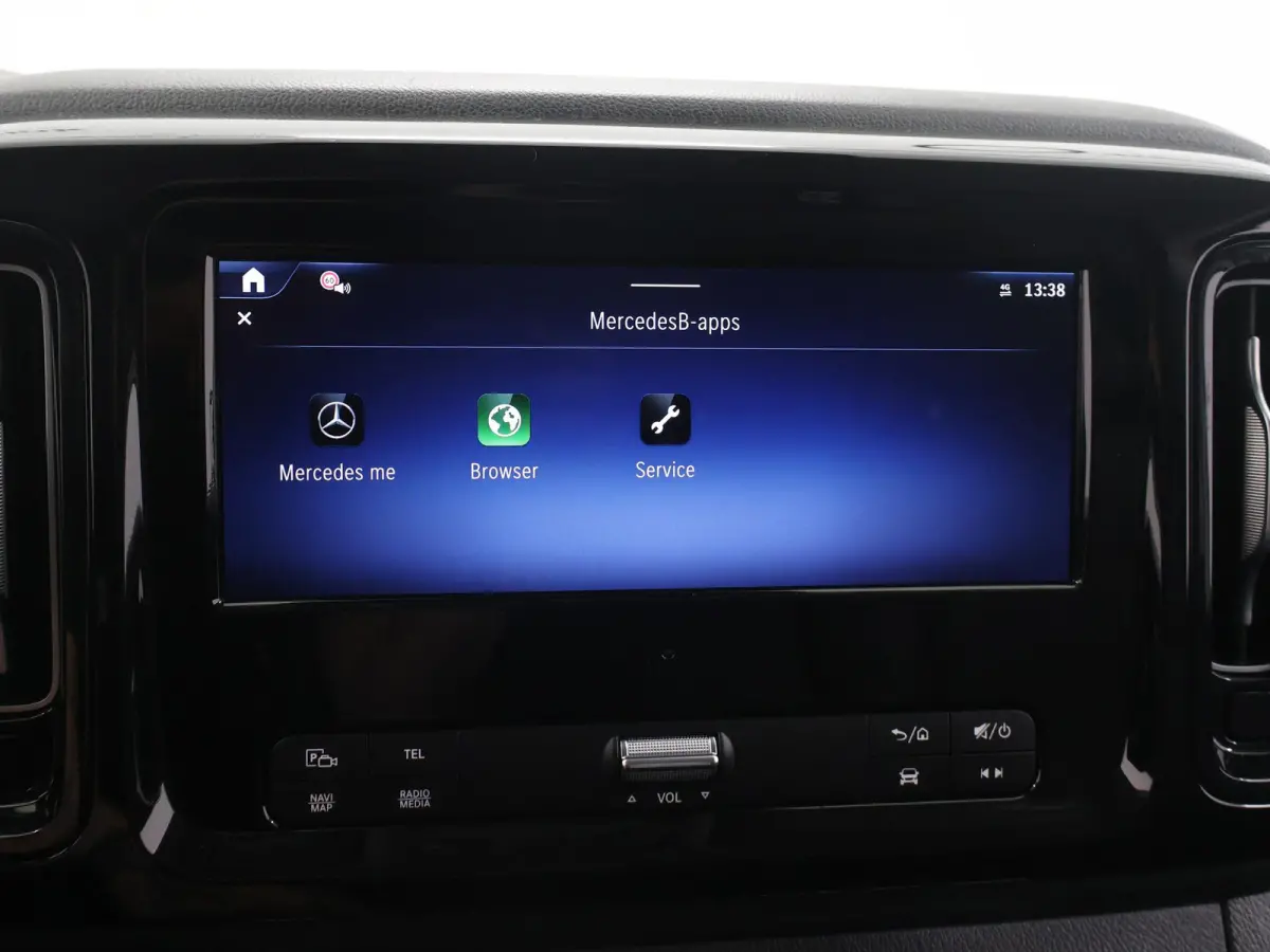 116 CDI L2 Pro | Bumpers in Kleur | Digitale Radio | Spiegelpakket | Klasse 3 Alarmsysteem | Stoelverwarming | Parkeerpakket met Camera | Dodehoekassistent | Comfortstoel Bestuurder | Bijrij