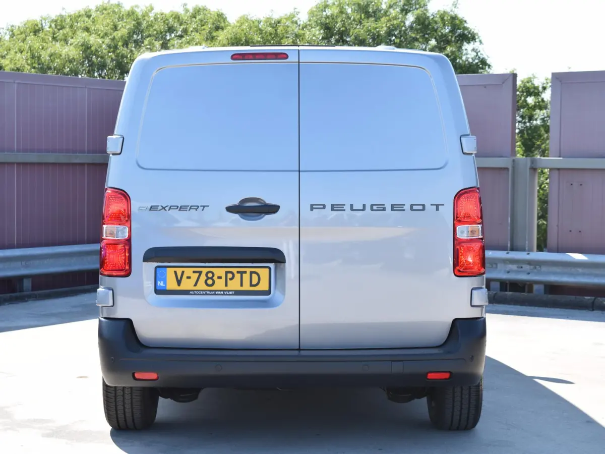 EV L2 75 kWh Laadruimte betimmering l Navigatie l Draadloos Android Auto/Apple