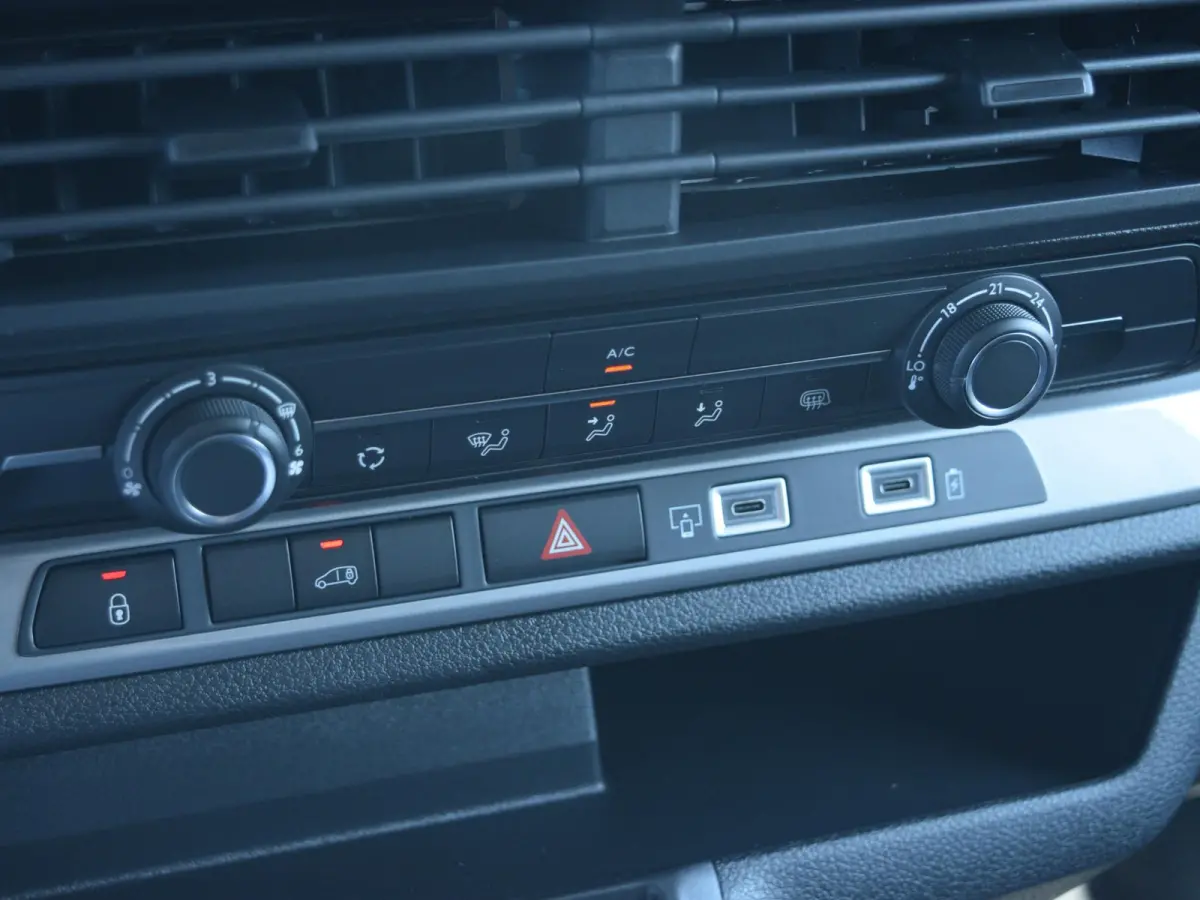 EV L2 75 kWh Laadruimte betimmering l Navigatie l Draadloos Android Auto/Apple