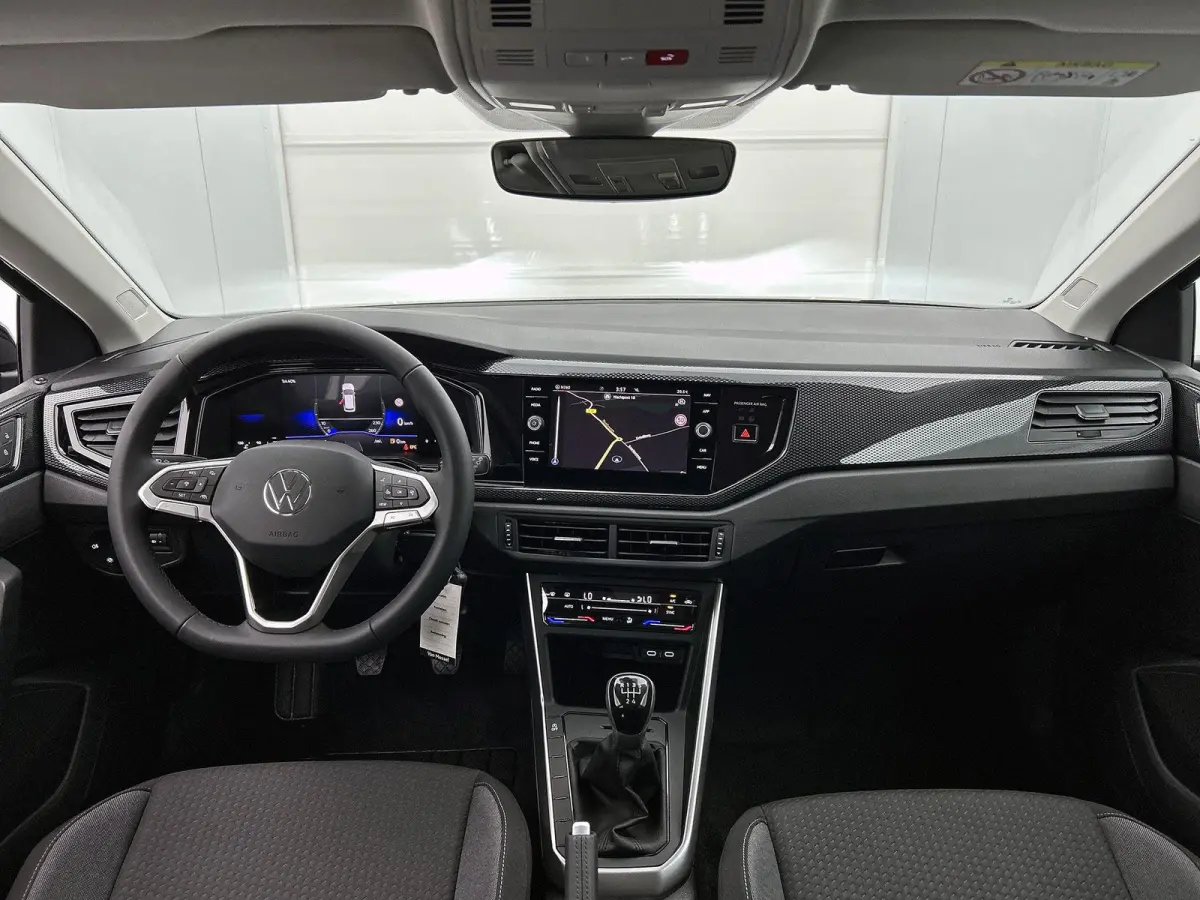 1.0 TSI Life Edition | 95 PK | EM |  Climatronic (Automatische Airco) | Apple Carplay / Android Auto | Digital Cockpit |