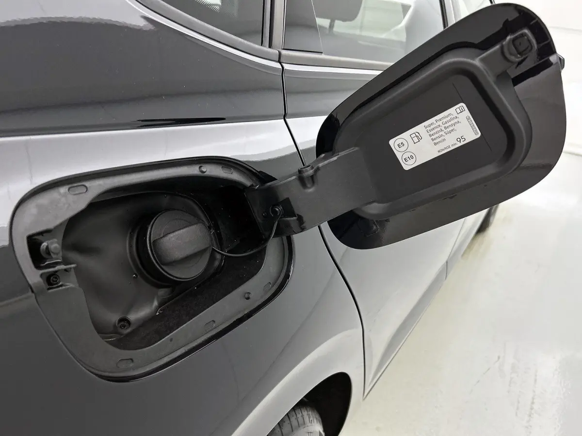 1.0 TSI Life Edition | 95 PK | EM |  Climatronic (Automatische Airco) | Apple Carplay / Android Auto | Digital Cockpit |
