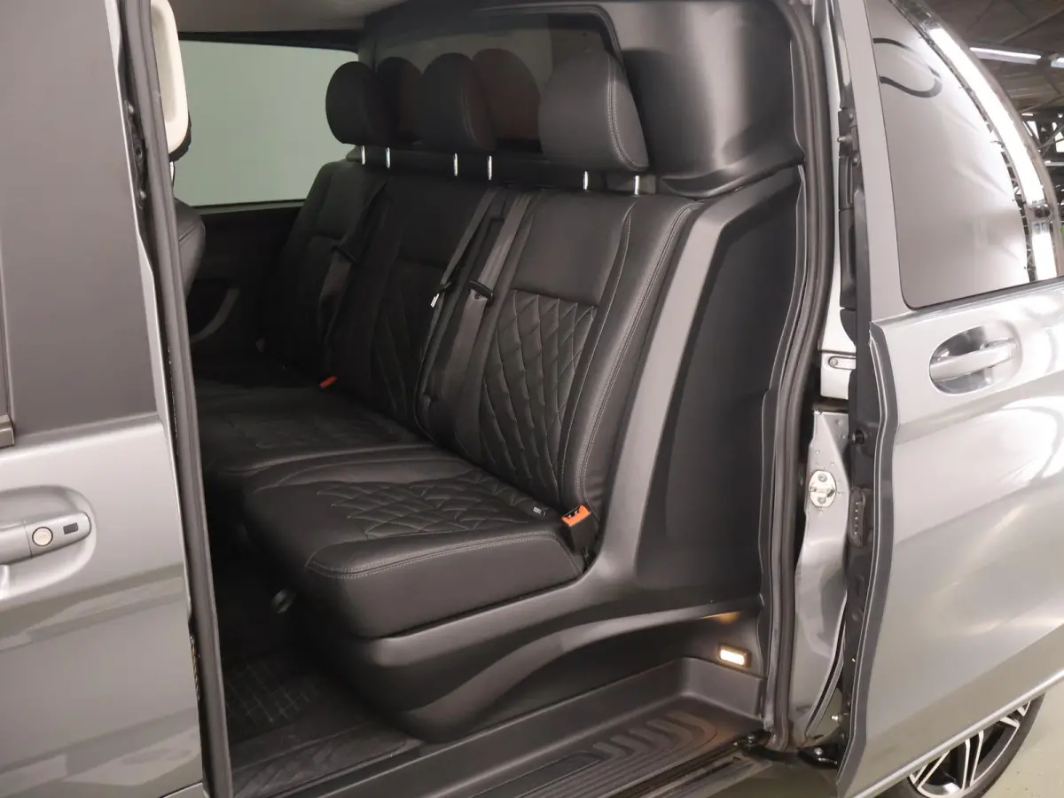 114 CDI L2 | Marge Incl. BTW & BPM| | Navigatie | Dakrailing | Parkeerpakket | LED Koplampen | Stoelverwarming Bestuurder | Bijrijdersbank | Airco | Cruisecontrol | Trekhaak 2500kg | 2x Schu