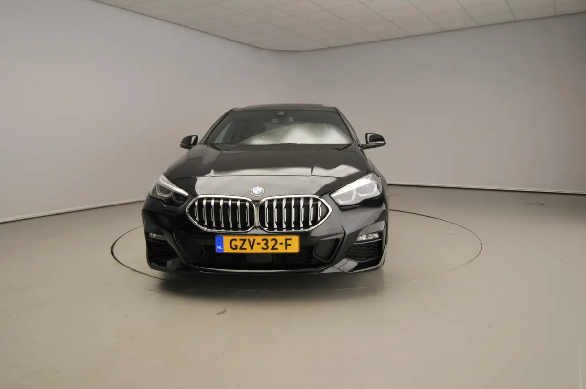218i | M-Sportpakket | LED | Navigatie | Panoramadak | Sportstoelen | Sportonderstel | DAB | Alu 18 inch