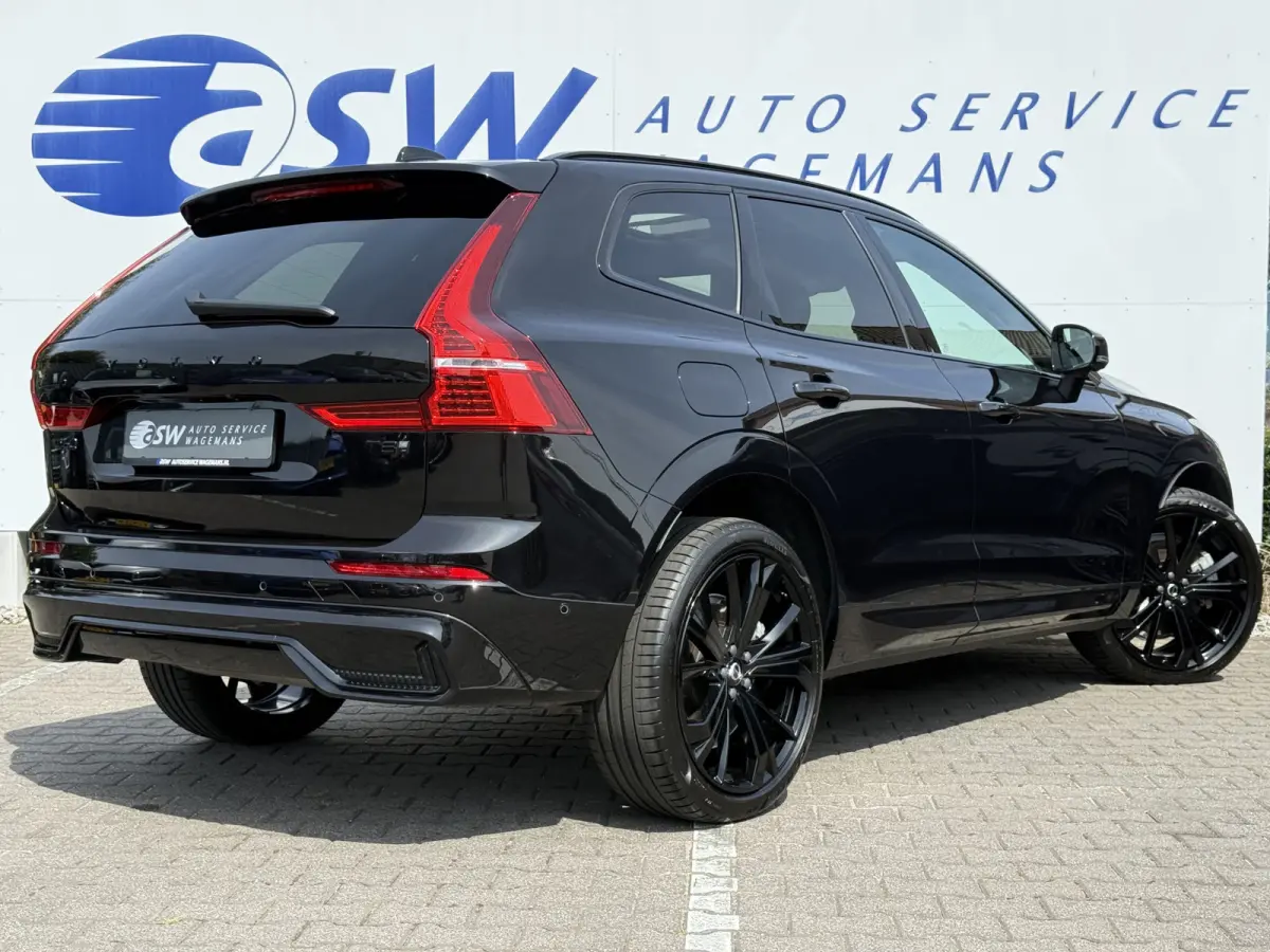 2.0 T8 Plug-in hybrid AWD Ultra Black Edition | Trekhaak | Pano | Pilot Assist | Dodehoek | 21 inch