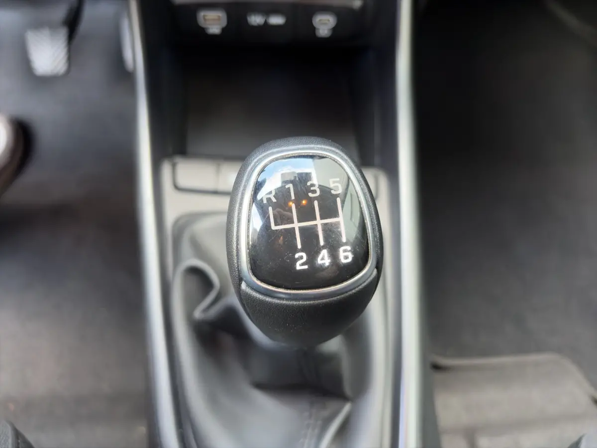 1.0 T-GDI 100pk Comfort | Camera | Carplay | Airco | 16-inch Velgen | Cruise control | Middenarmsteun | DAB | BLIS | Parkeersensoren