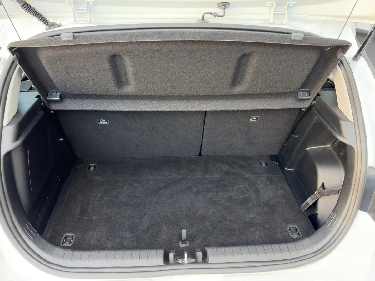 1.0 T-GDI 100pk Comfort | Camera | Carplay | Airco | 16-inch Velgen | Cruise control | Middenarmsteun | DAB | BLIS | Parkeersensoren