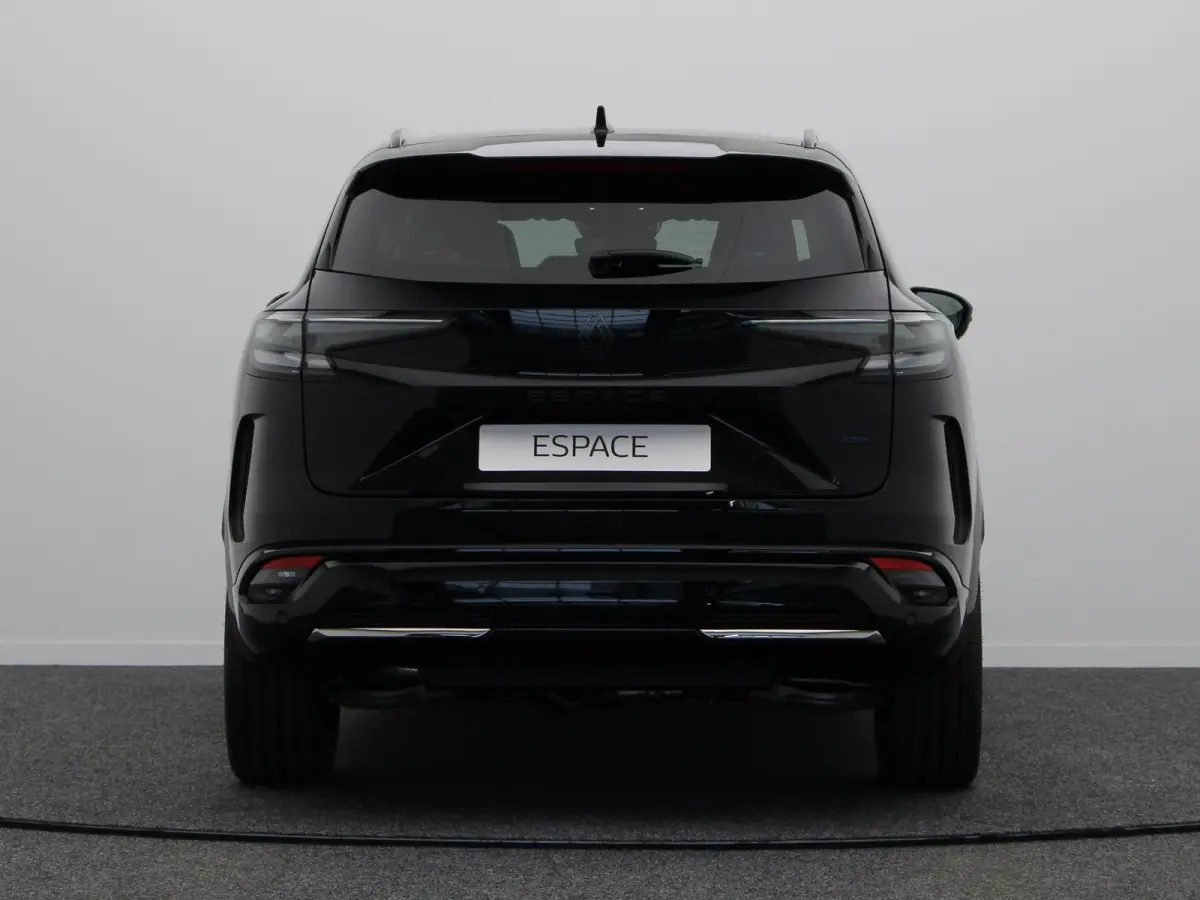 E-Tech full hybrid 200 esprit Alpine 7p. | Vijf jaar garantie | Full option | Panoramisch dak | Harman Kardon | HUD | Voorruitverwarming |
