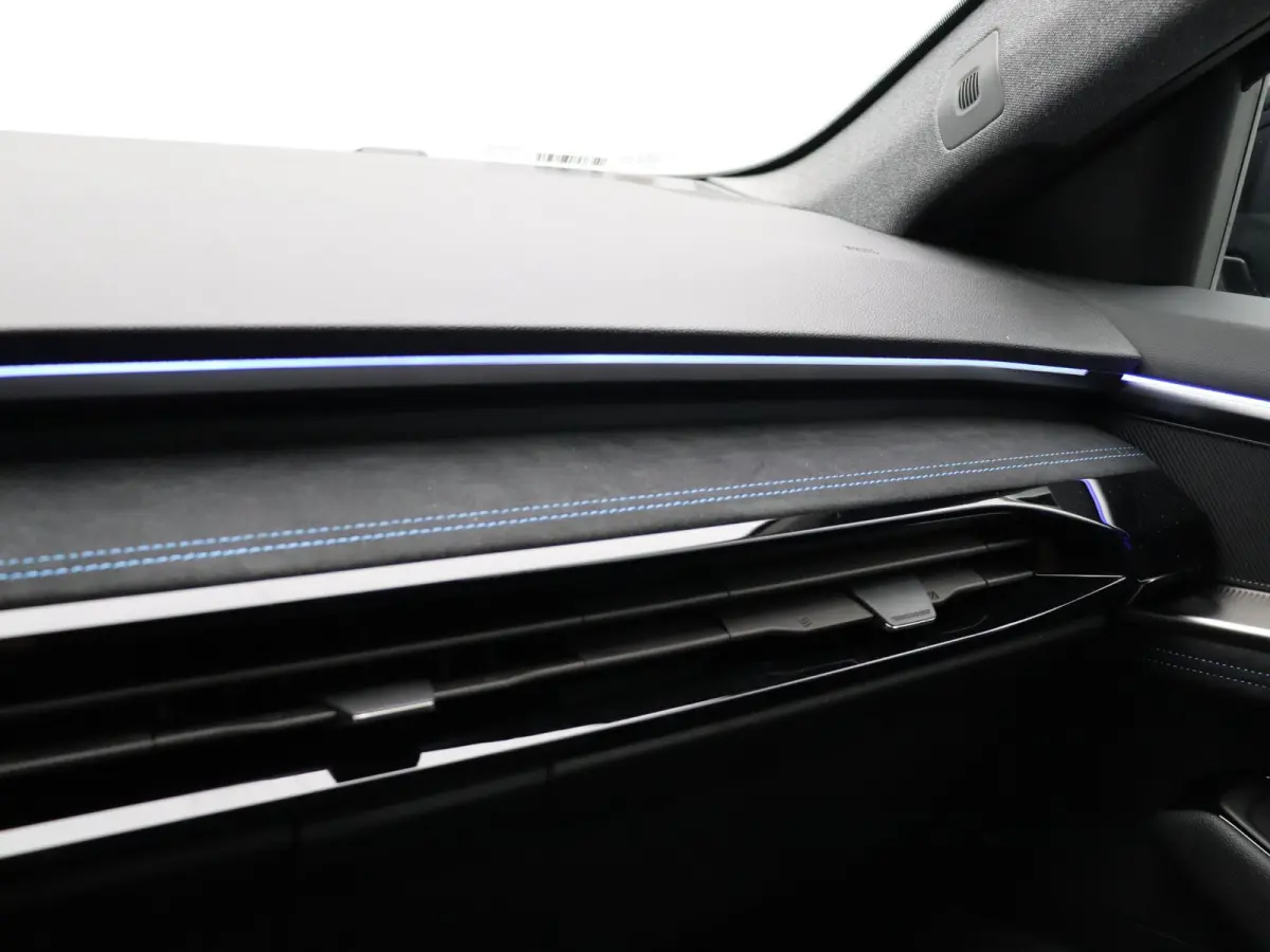 E-Tech full hybrid 200 esprit Alpine 7p. | Vijf jaar garantie | Full option | Panoramisch dak | Harman Kardon | HUD | Voorruitverwarming |