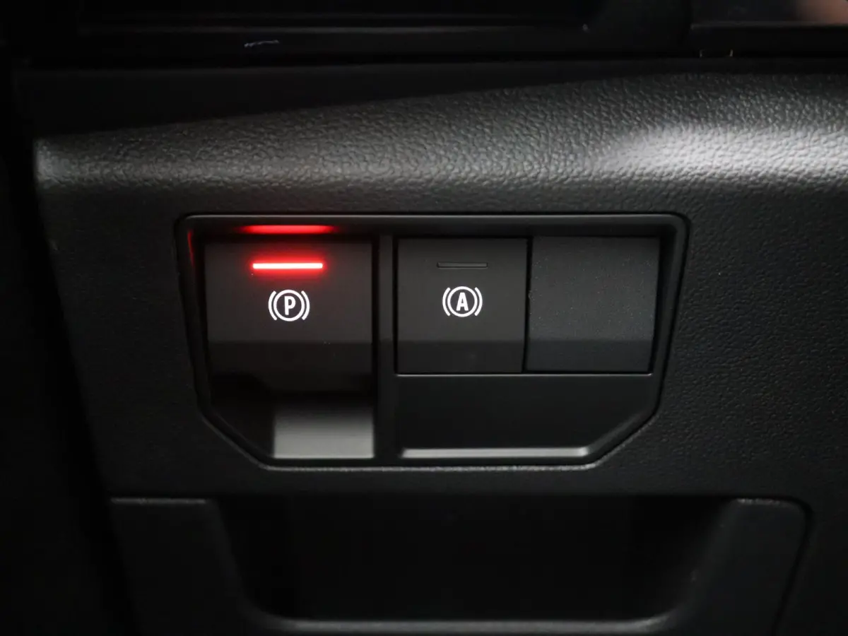 E-Tech full hybrid 200 esprit Alpine 7p. | Vijf jaar garantie | Full option | Panoramisch dak | Harman Kardon | HUD | Voorruitverwarming |