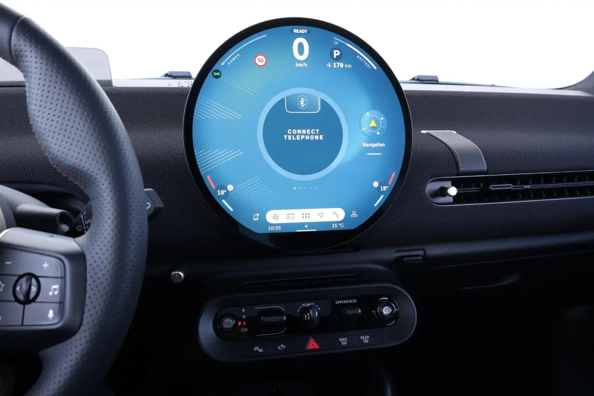 Cooper E John Cooper Works M 40.7 kWh | SoH 99% | Glazen Panoramadak | Stuur- & Stoelverwarming | Head-Up Display | Comfort Access | 18"JCW | NEXT