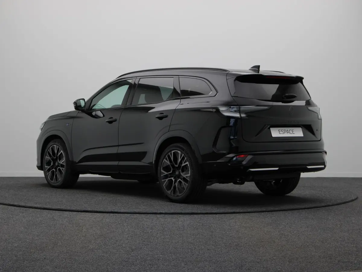 E-Tech full hybrid 200 esprit Alpine 7p. | Vijf jaar garantie | Full option | Panoramisch dak | Harman Kardon | HUD | Voorruitverwarming |