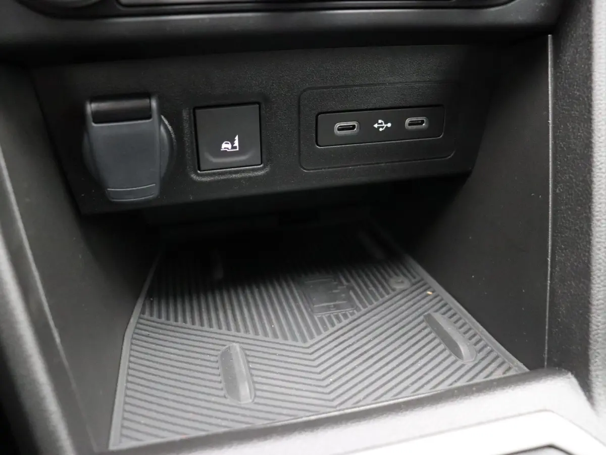 TCe 110pk limited edition | Climate control | Lichtmetalen velgen | Achteruitrijcamera |