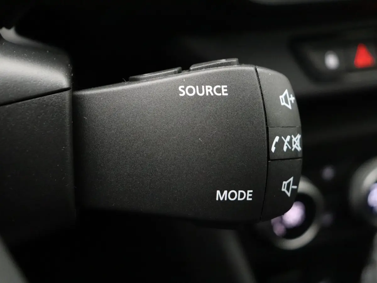 TCe 110pk limited edition | Climate control | Lichtmetalen velgen | Achteruitrijcamera |