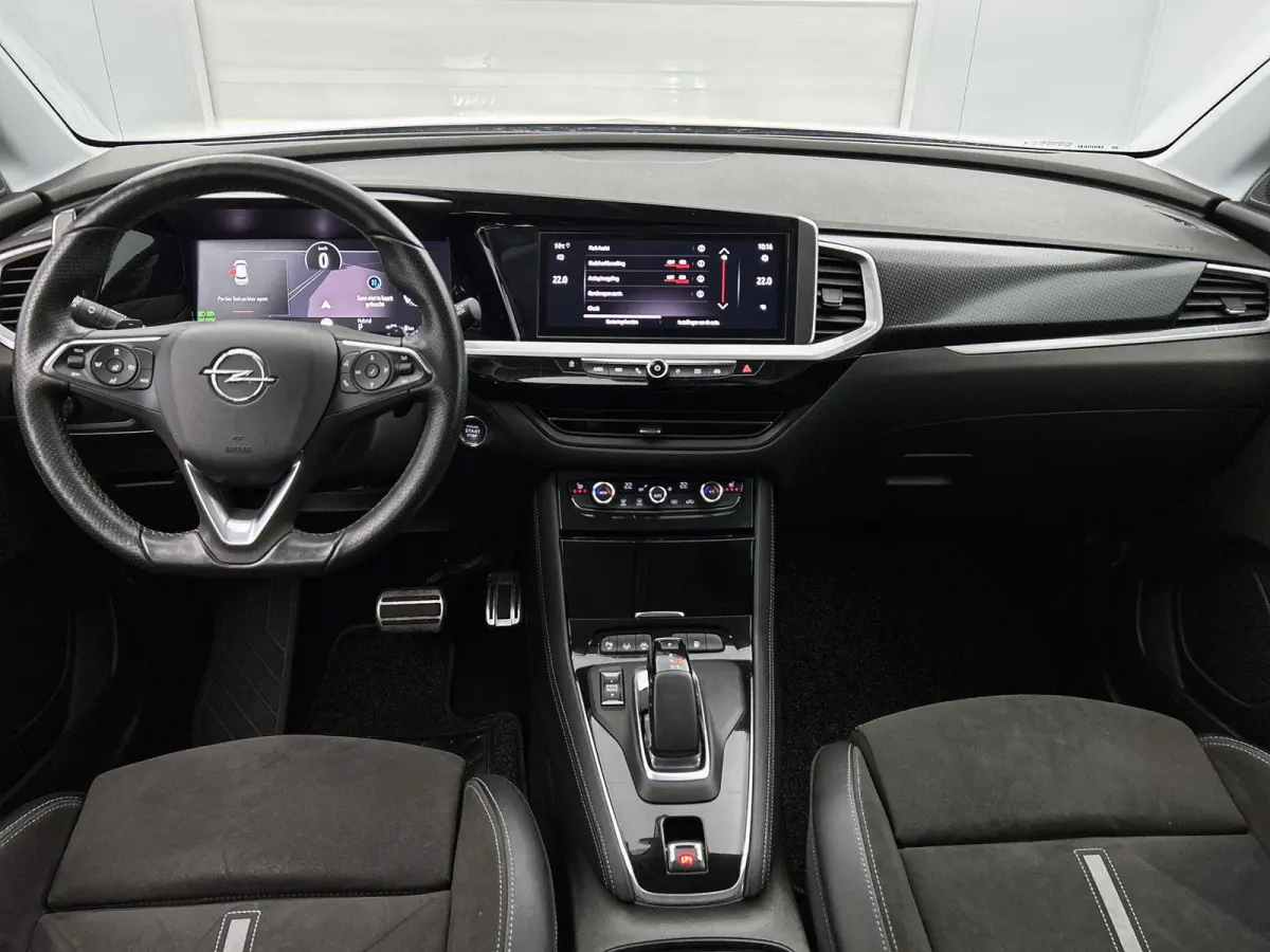 1.6 Turbo Plug-In Hybrid 4x4 GSe | Camera | Navigatie | 300pk!