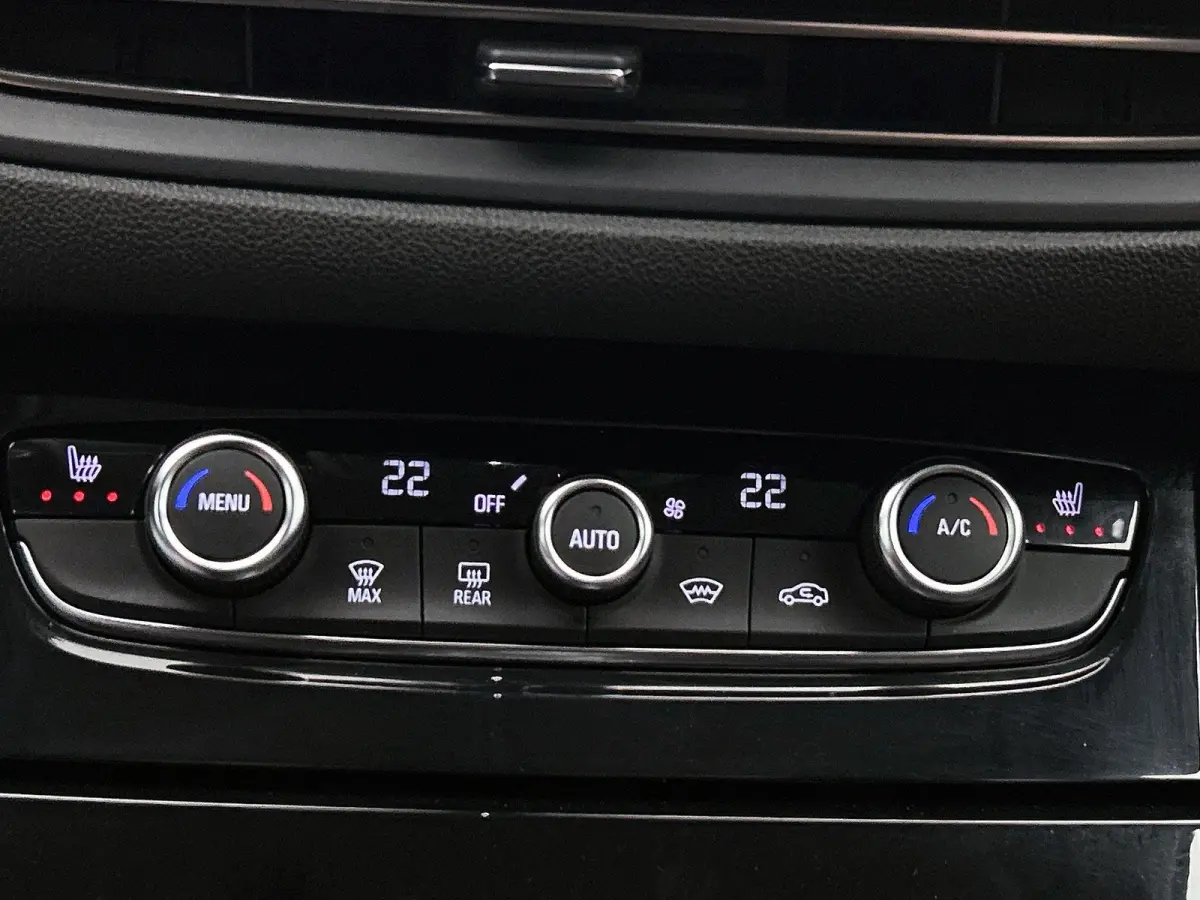 1.6 Turbo Plug-In Hybrid 4x4 GSe | Camera | Navigatie | 300pk!