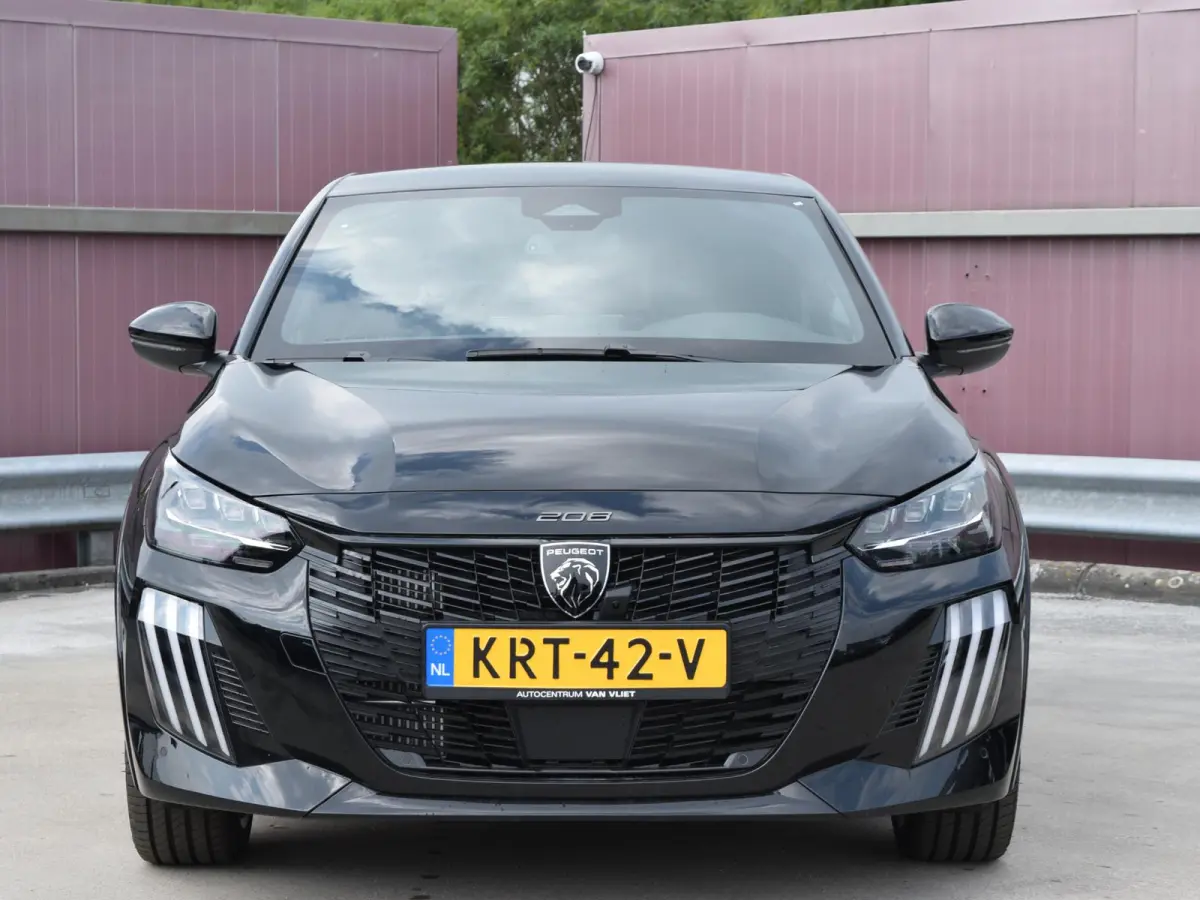 1.2 Hybrid 145 e-DCS6 GT adaptief cruise control l stoel verwarming l navigatie l Apple Carplay/Android Auto