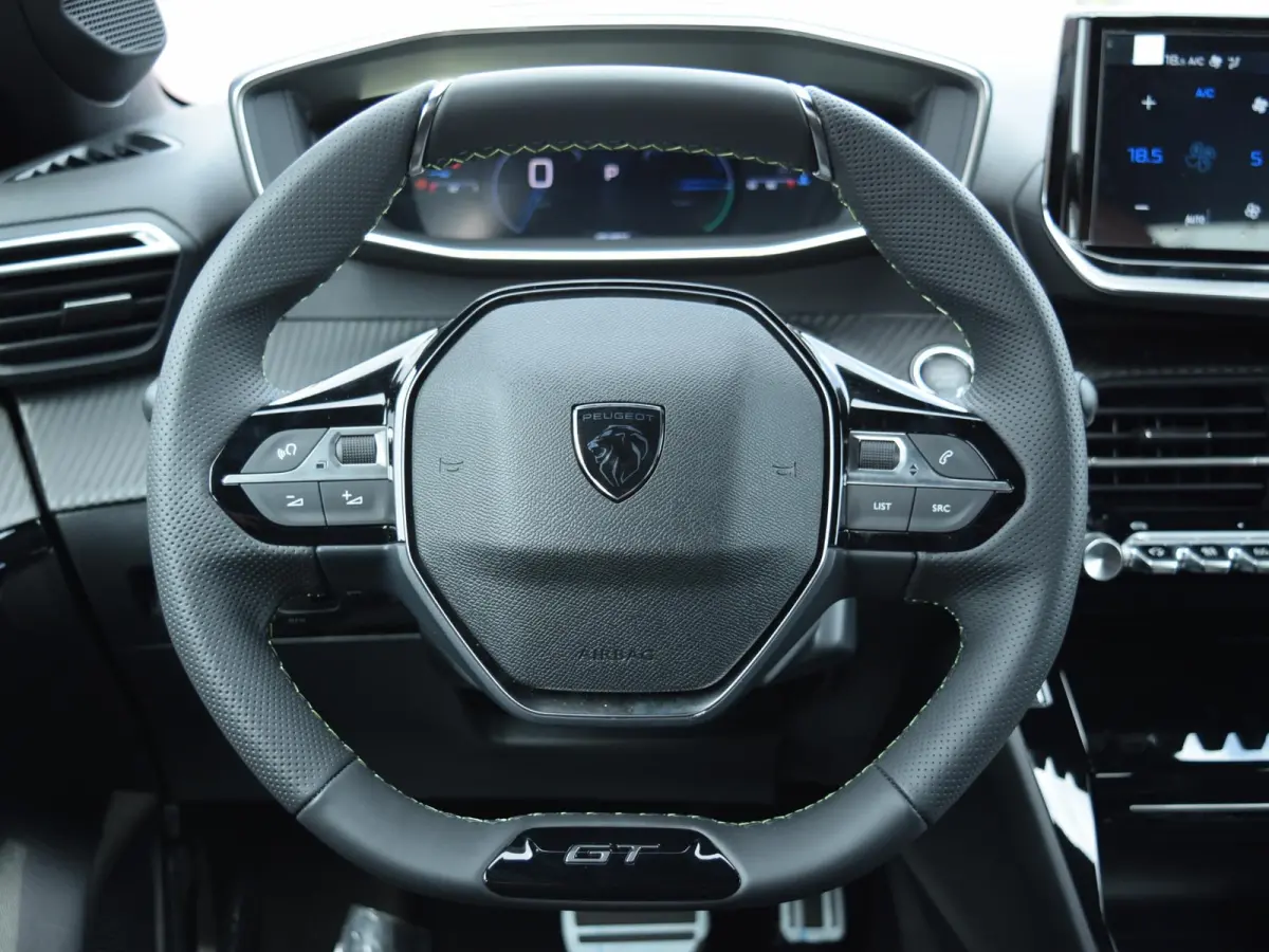 1.2 Hybrid 145 e-DCS6 GT adaptief cruise control l stoel verwarming l navigatie l Apple Carplay/Android Auto