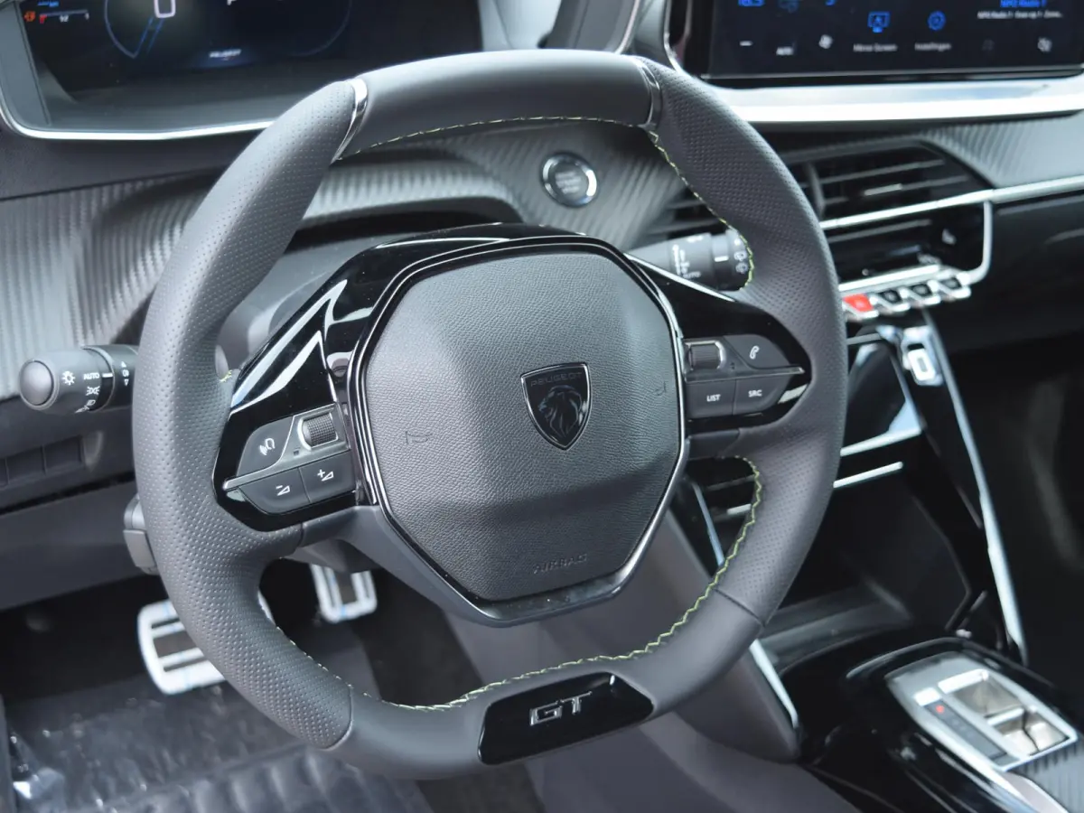 1.2 Hybrid 145 e-DCS6 GT adaptief cruise control l stoel verwarming l navigatie l Apple Carplay/Android Auto