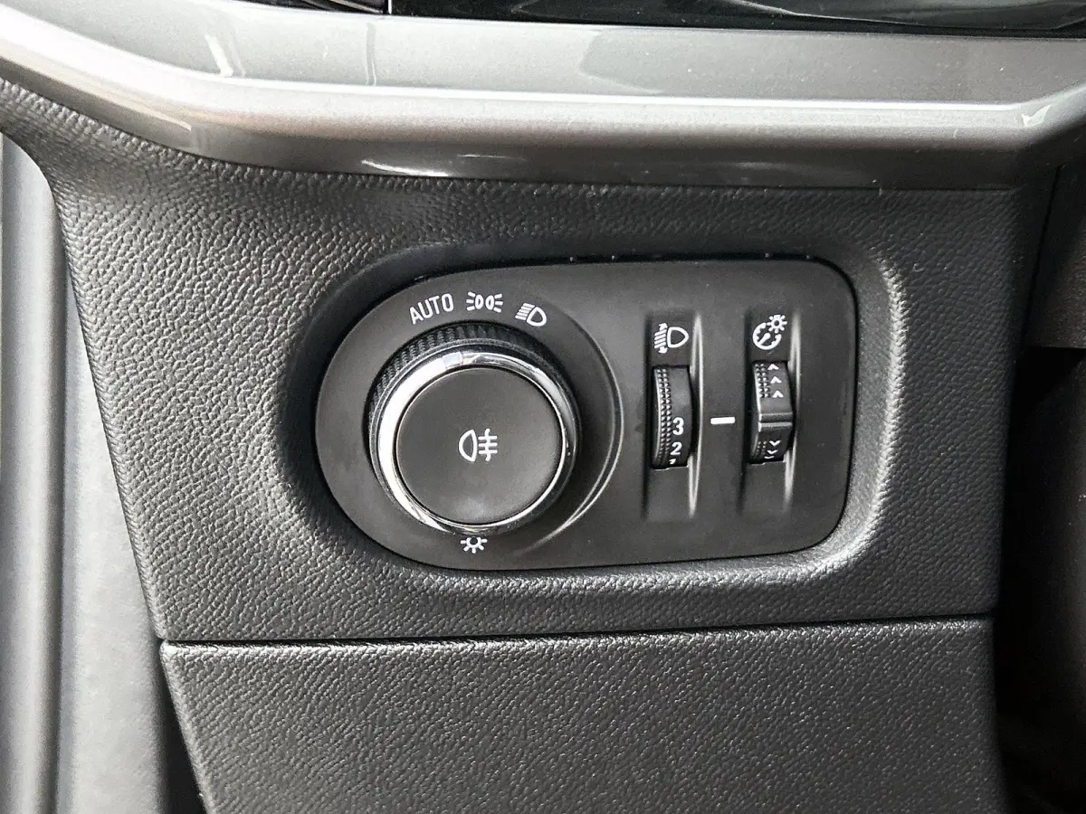 1.2 Edition 100pk | Camera | LMV | Cruise controle | Apple CarPlay/Android Auto | Navi |