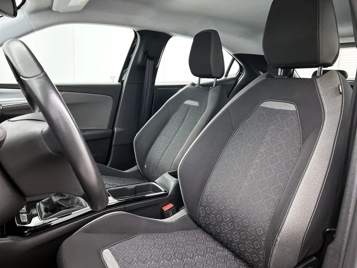 1.2 Edition 100pk | Camera | LMV | Cruise controle | Apple CarPlay/Android Auto | Navi |