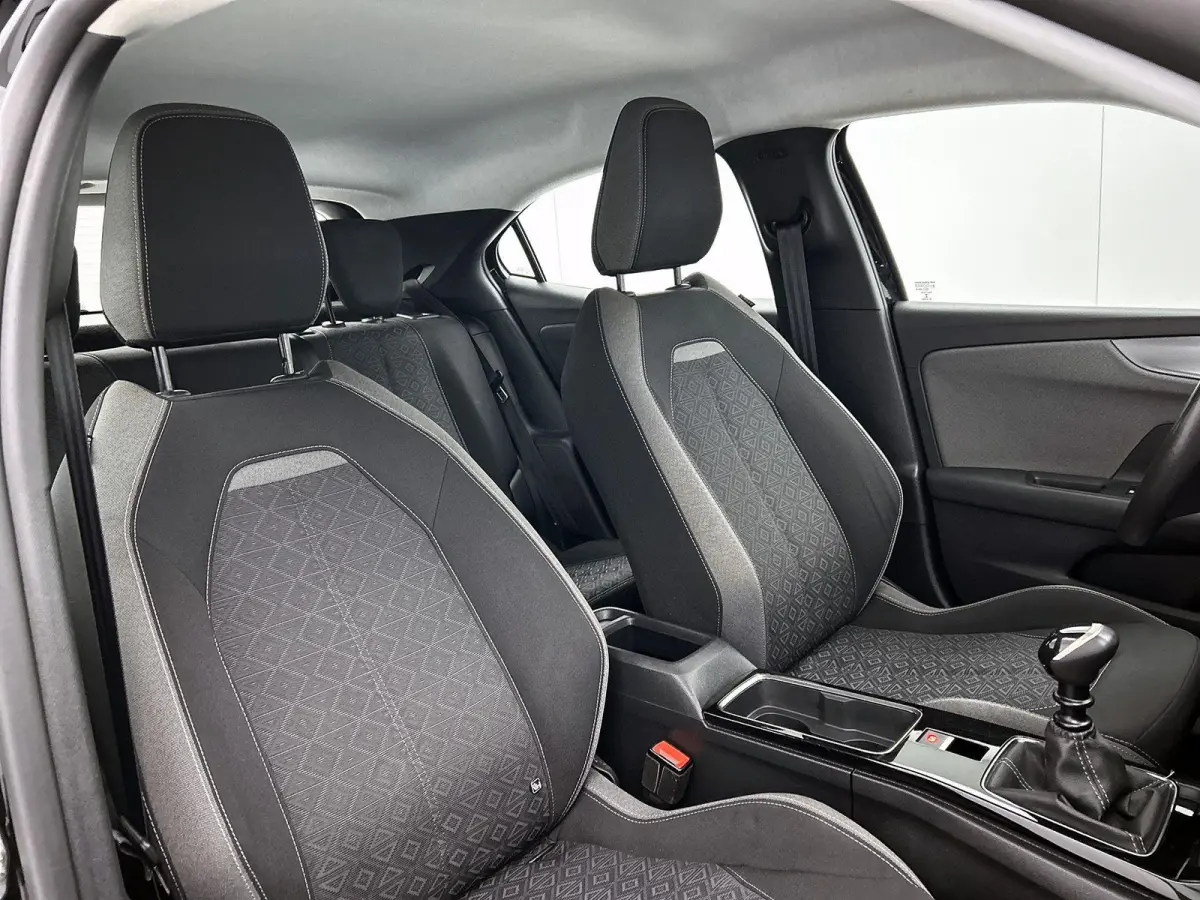 1.2 Edition 100pk | Camera | LMV | Cruise controle | Apple CarPlay/Android Auto | Navi |