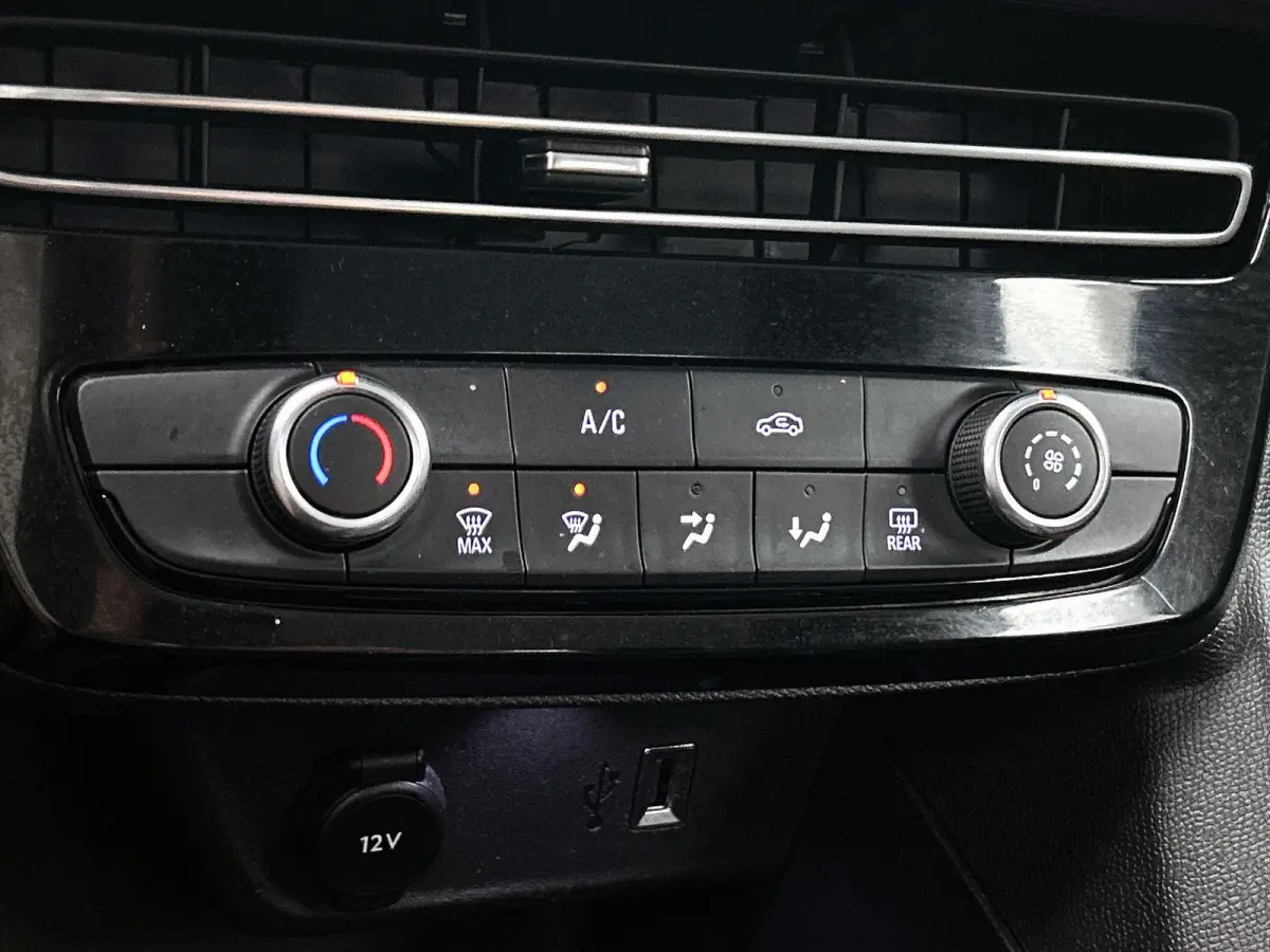 1.2 Edition 100pk | Camera | LMV | Cruise controle | Apple CarPlay/Android Auto | Navi |
