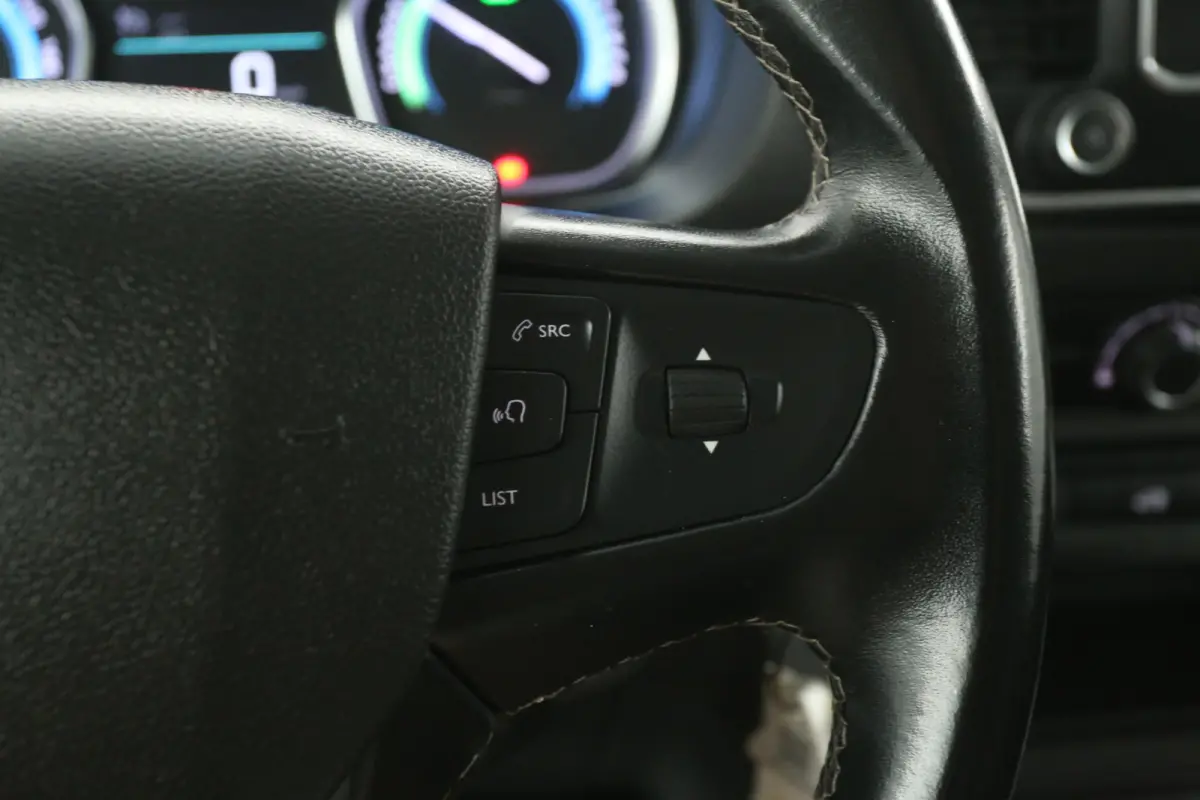 75 kWh L2H1 | Snelladen | SOH 91% | Airco | Cruise | Camera | Carplay | Parkeersens.