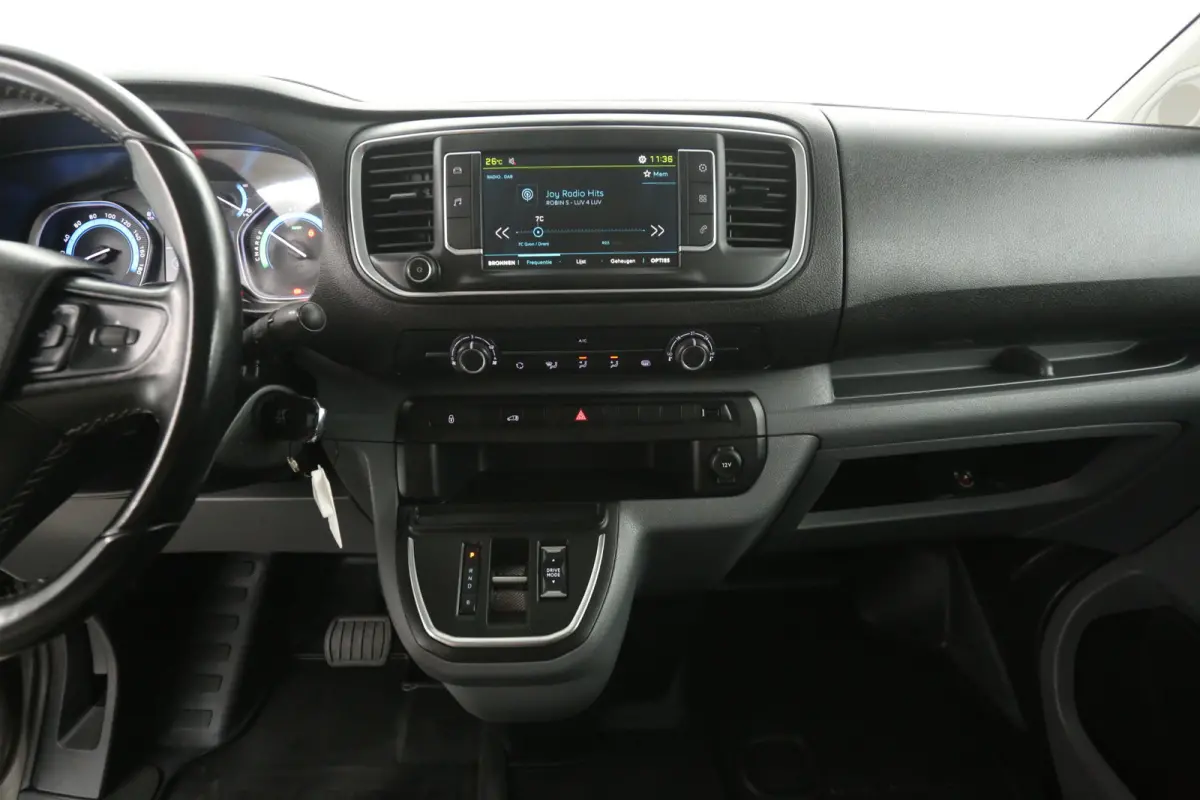 75 kWh L2H1 | Snelladen | SOH 91% | Airco | Cruise | Camera | Carplay | Parkeersens.