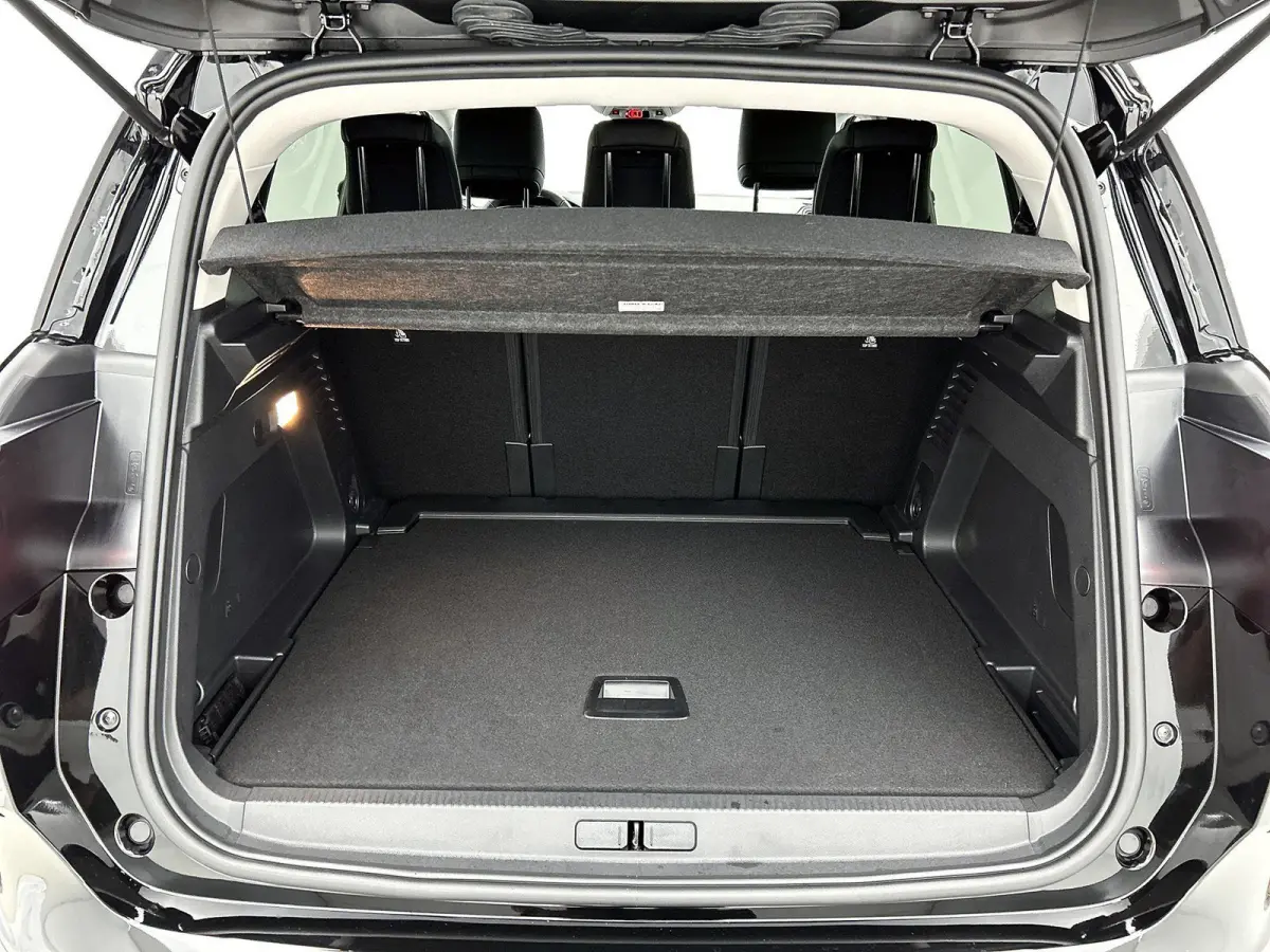 1.2 Hybrid 136 Max | Navigatie | Adaptieve Cruise Control | Achteruitrij Camera | Dodehoek Bewaking | Keyless Entry/Start | Apple Carplay/Android Auto | Climate Control |