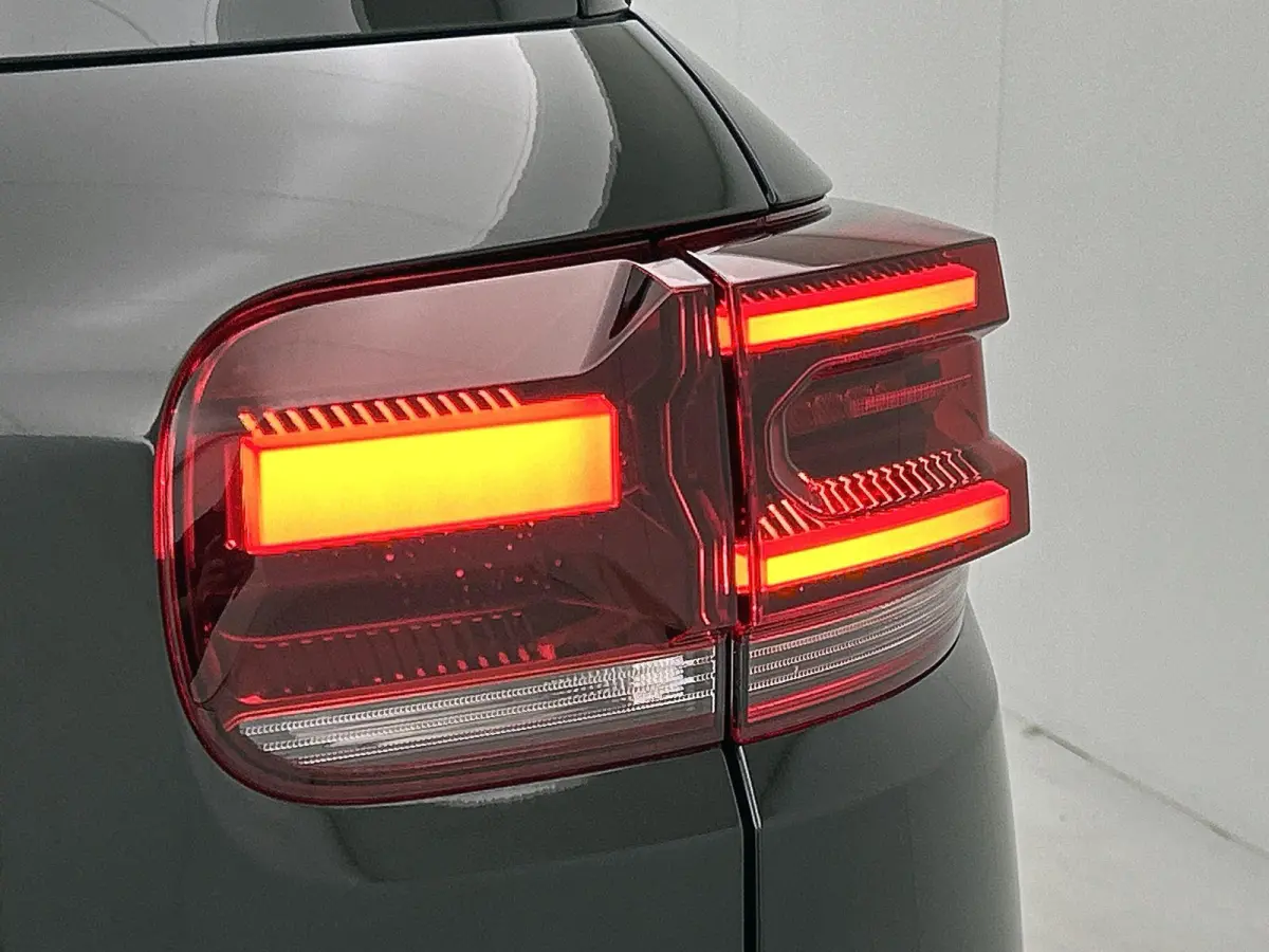 1.2 Hybrid 136 Max | Navigatie | Adaptieve Cruise Control | Achteruitrij Camera | Dodehoek Bewaking | Keyless Entry/Start | Apple Carplay/Android Auto | Climate Control |