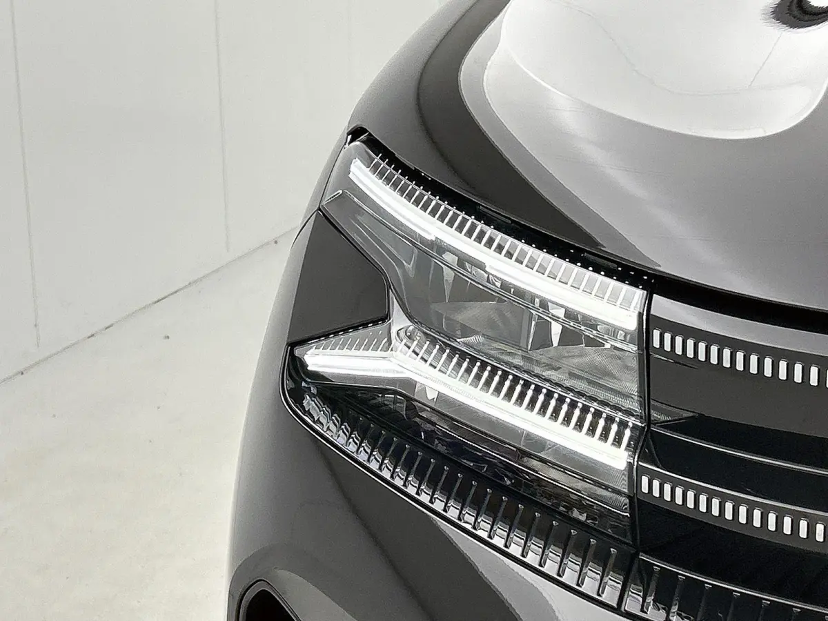 1.2 Hybrid 136 Max | Navigatie | Adaptieve Cruise Control | Achteruitrij Camera | Dodehoek Bewaking | Keyless Entry/Start | Apple Carplay/Android Auto | Climate Control |