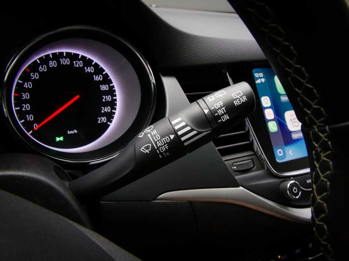 1.0 Online Edition (APPLE CARPLAY/ANDROID AUTO, CLIMATE CONTROL, CRUISE CONTROL, BLUETOOTH, NAVIGATIE)