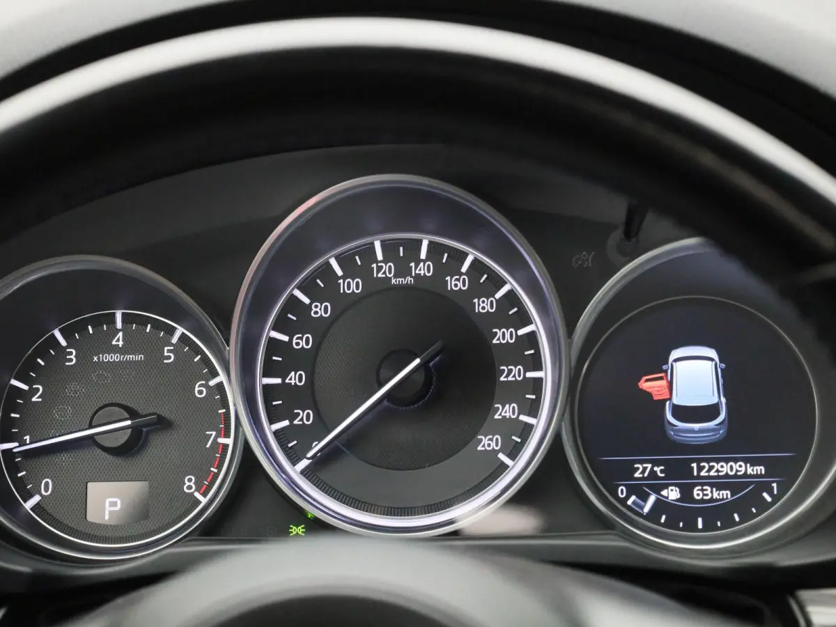 2.0 SkyActiv-G 160 GT-M 4WD | Achteruitrijcamera | Schuif- / Kanteldak | Stoelverwarming | Head-up Display | Parkeersensoren | Trekhaak |