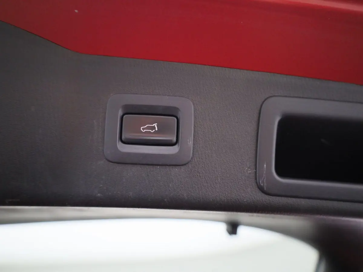 2.0 SkyActiv-G 160 GT-M 4WD | Achteruitrijcamera | Schuif- / Kanteldak | Stoelverwarming | Head-up Display | Parkeersensoren | Trekhaak |