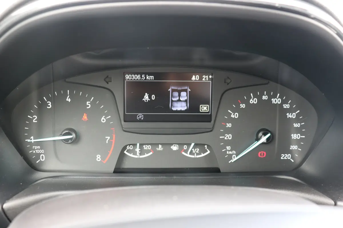 1.0 EcoBoost ST-Line AIRCO | CRUISE CONTROL | NAVI | CLIMATE | BLUETOOTH | PDC ACHTER | ALL SEASON