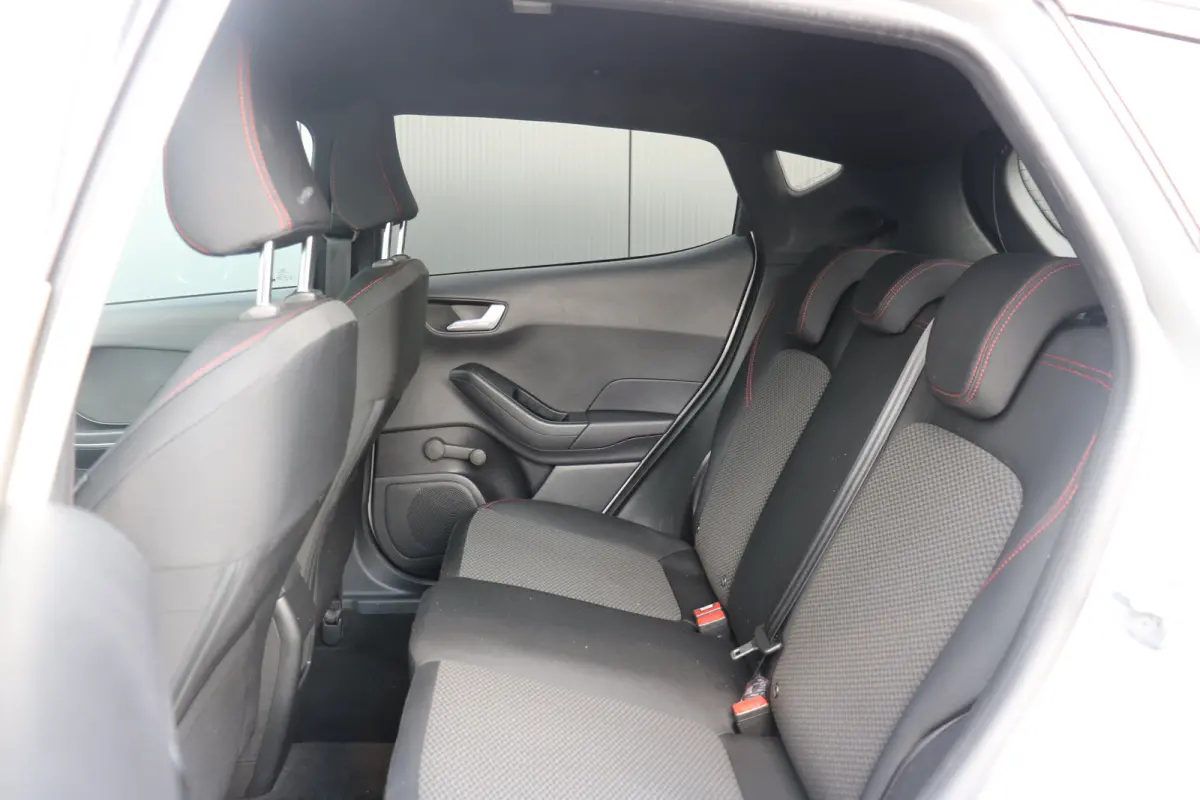 1.0 EcoBoost ST-Line AIRCO | CRUISE CONTROL | NAVI | CLIMATE | BLUETOOTH | PDC ACHTER | ALL SEASON