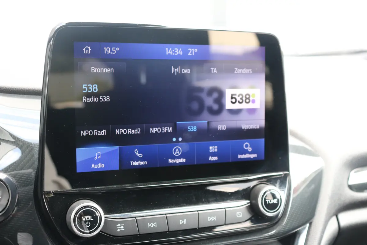 1.0 EcoBoost ST-Line AIRCO | CRUISE CONTROL | NAVI | CLIMATE | BLUETOOTH | PDC ACHTER | ALL SEASON