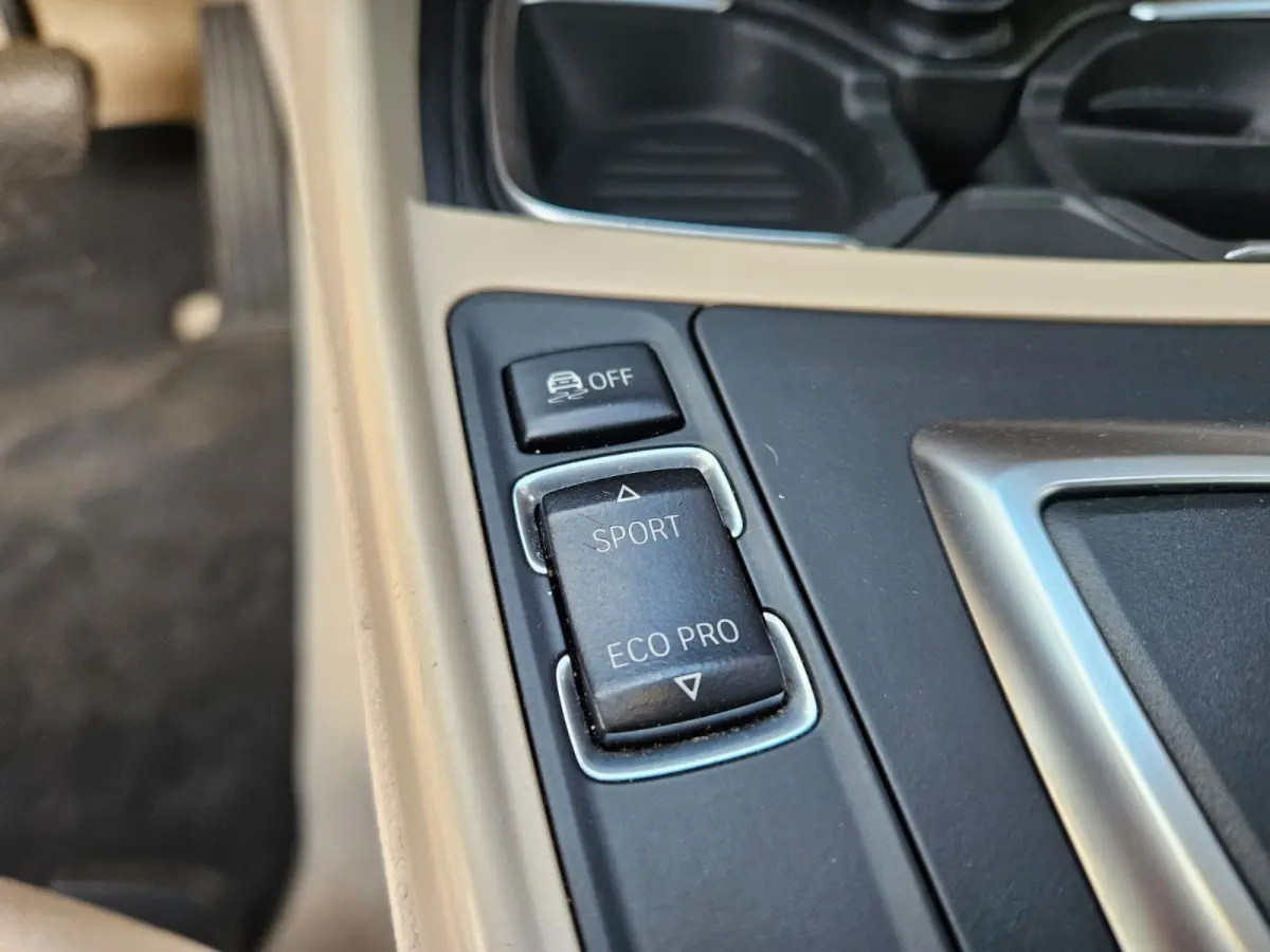 218i Executive Automaat! NAP! Leer! Airco/Clima! Cruise Control! Leuke Auto!