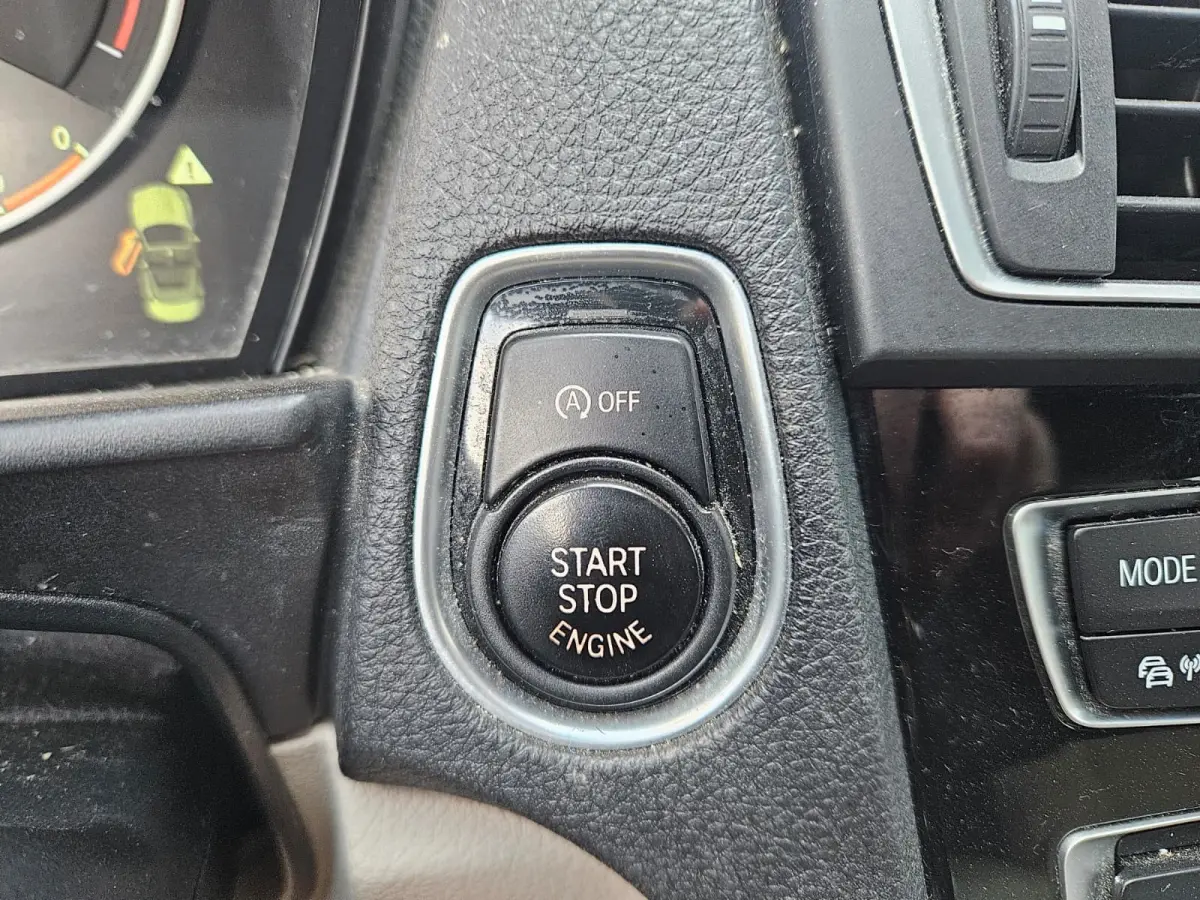 218i Executive Automaat! NAP! Leer! Airco/Clima! Cruise Control! Leuke Auto!